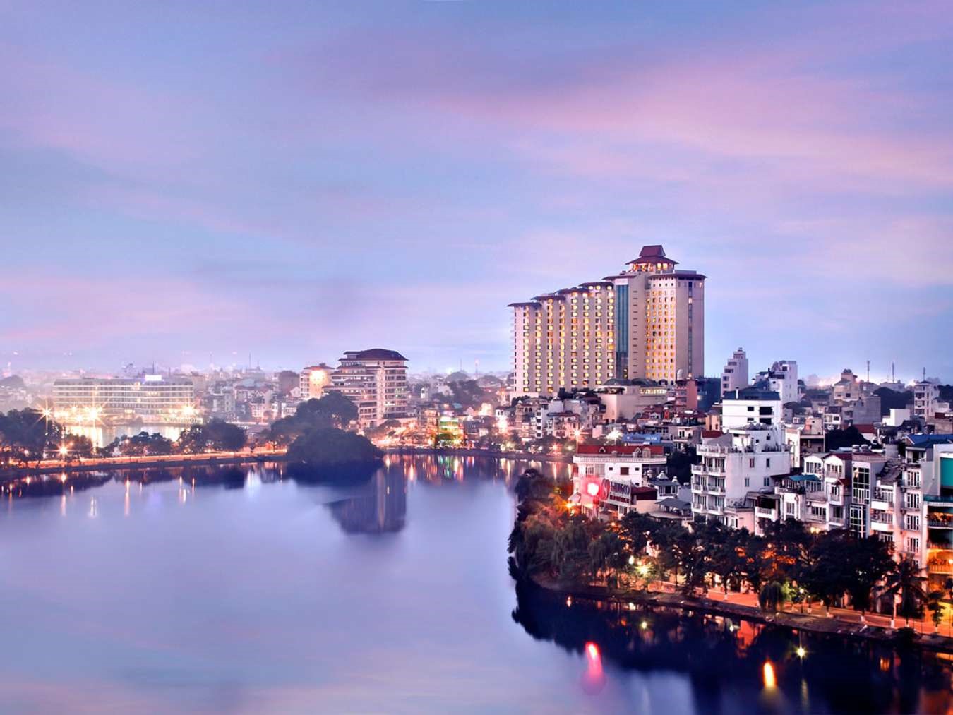 Khách sạn Sofitel Plaza