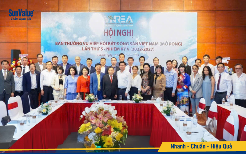 SunValue tự hào được tham dự hội nghị, đồng hành cùng các doanh nghiệp và VNREA trong việc tìm kiếm giải pháp tháo gỡ khó khăn, thúc đẩy thị trường phát triển minh bạch và ổn định