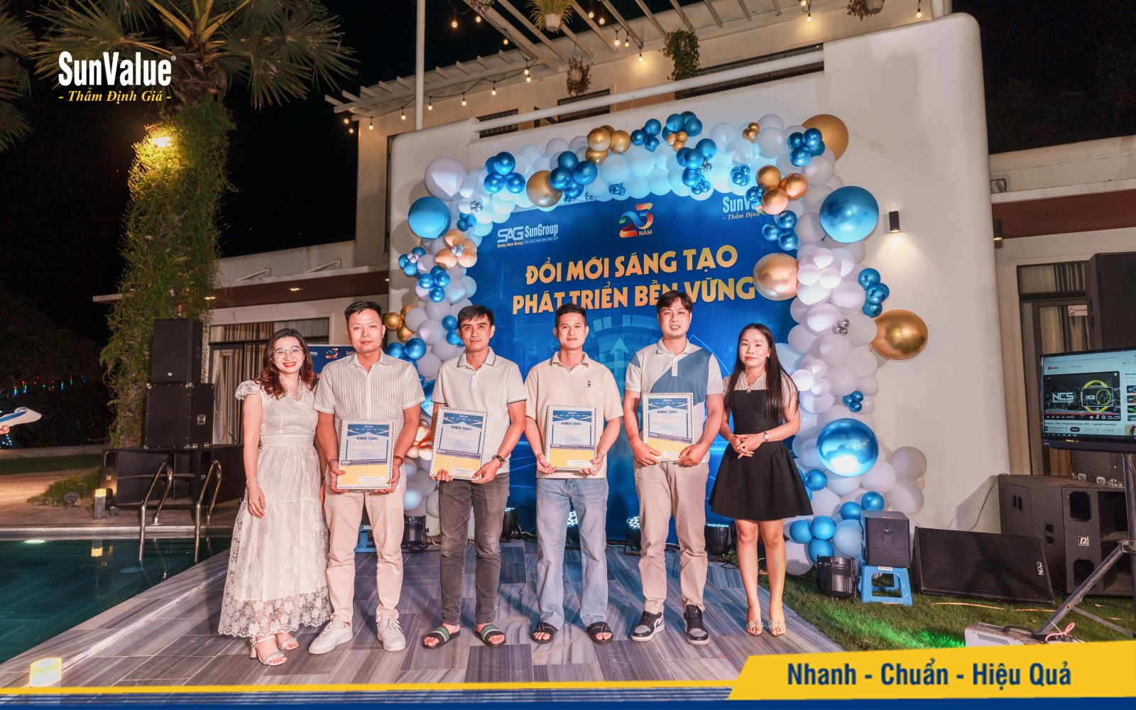 Trao giải nhân viên thẩm định xuất sắc nhất 6 tháng đầu năm