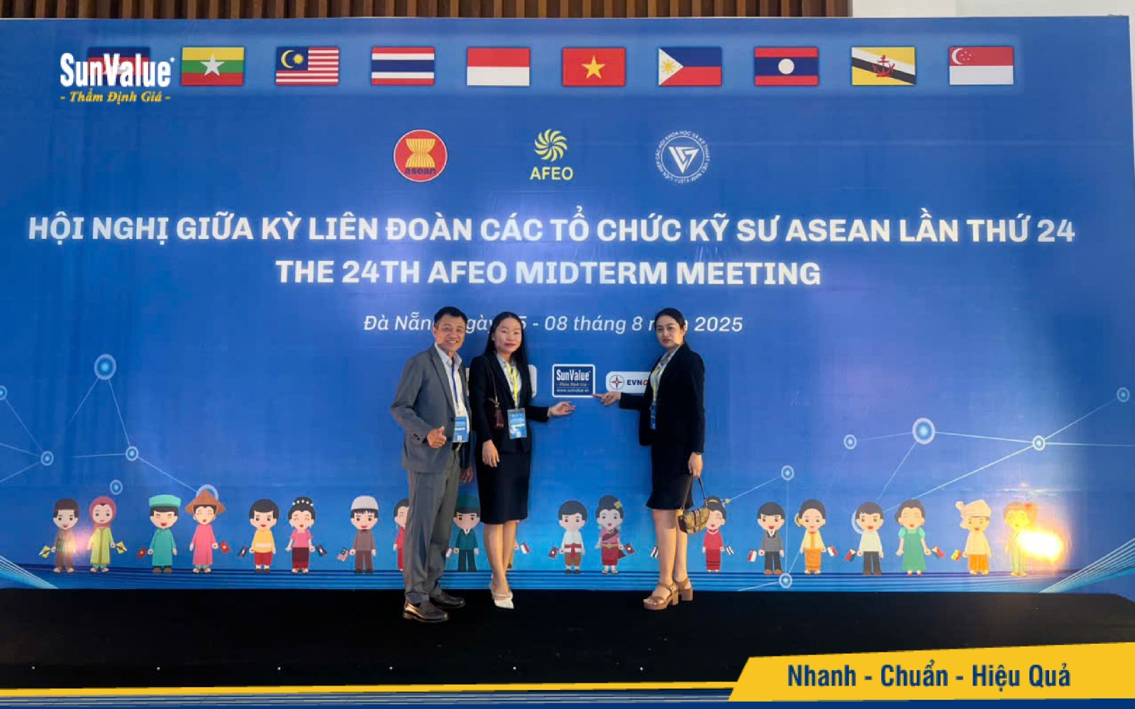Chủ tịch Tập đoàn Thẩm định giá SunValue cùng đại diện SunValue Đà Nẵng tại sự kiện