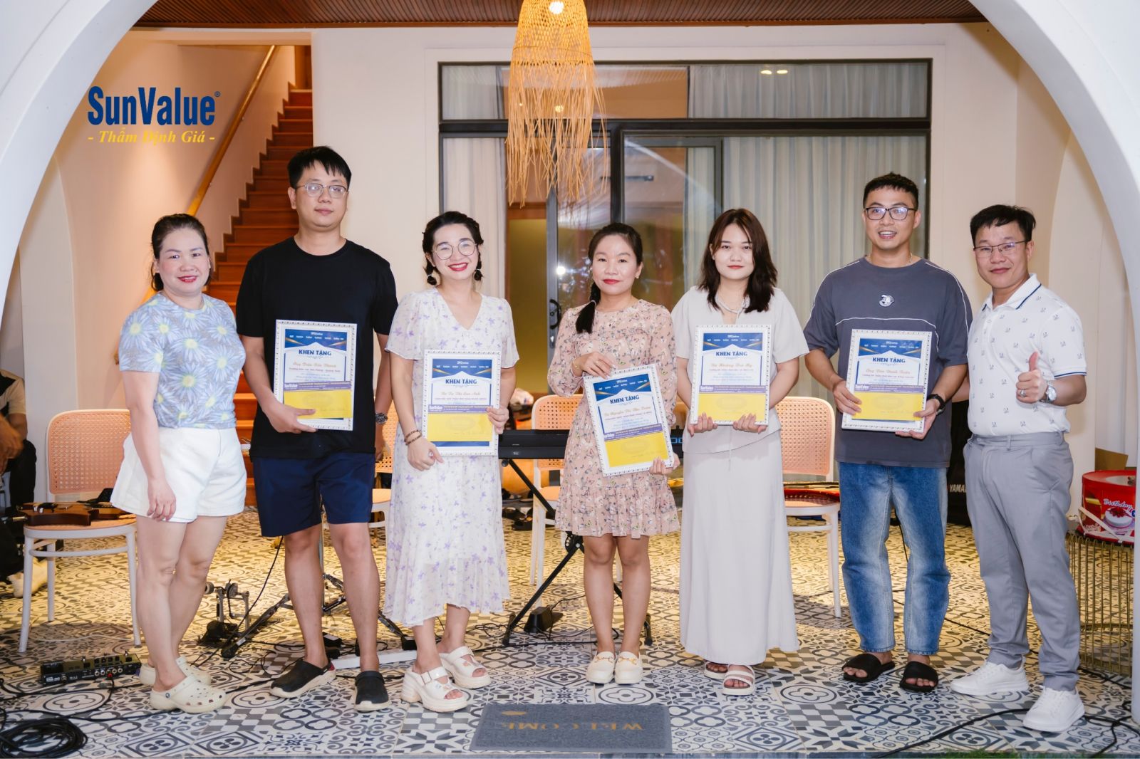 vinh danh các cá nhân xuất sắc