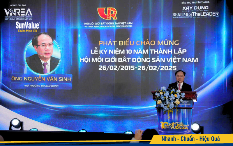 Thứ trưởng Bộ Xây dựng Nguyễn Văn Sinh phát biểu tại sự kiện
